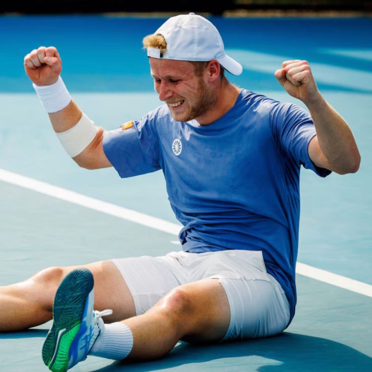 cover art for Gauthier Onclin (183 ATP) : Il perd 10 matchs d’affilée… puis en gagne 15 de suite