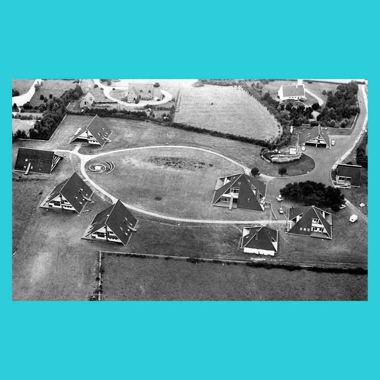 cover art for Un petit tour de toboggan, et direction la plage !