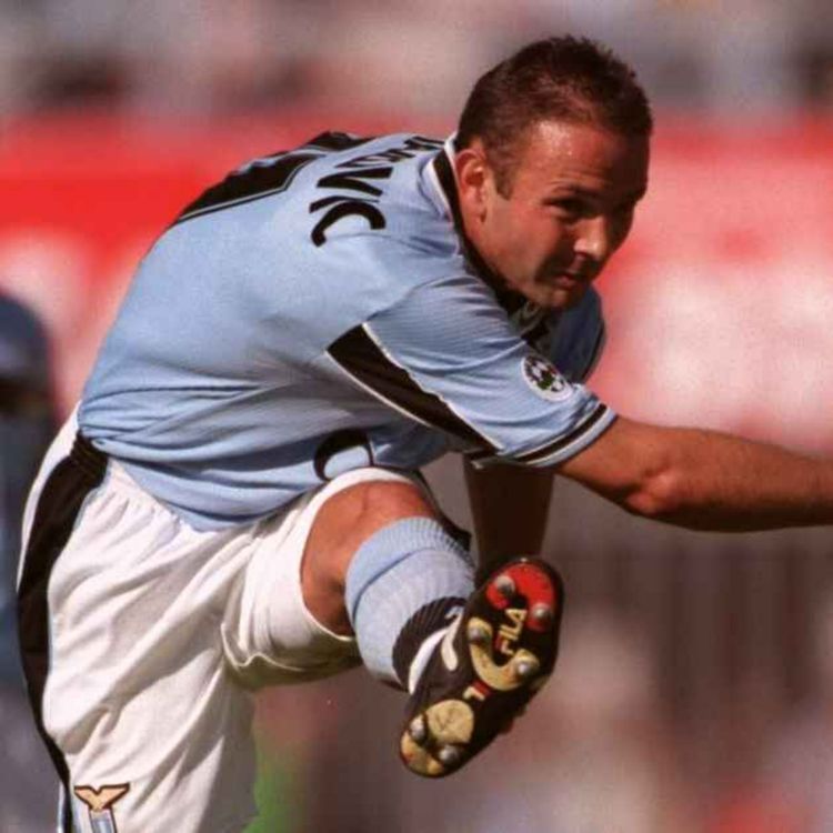 cover art for Σίνισα Μιχαΐλοβιτς: Γεννημένος για να σουτάρει