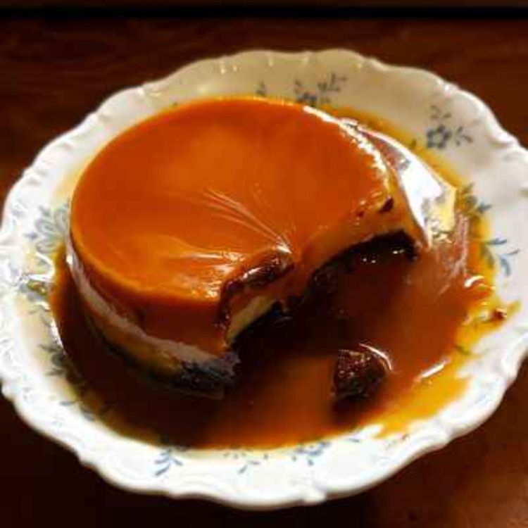 cover art for Mini Chocoflanes : A Rich, Romantic Indulgence