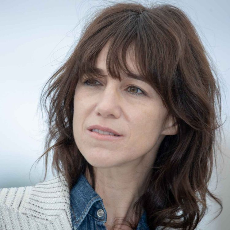 cover art for Comment Charlotte Gainsbourg s'est réconciliée avec son passé