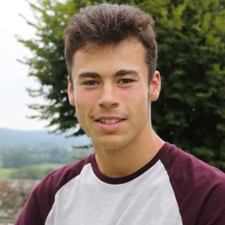 cover art for «Les réseaux ont changé ma vie» (3/5) : Loïc Fourcade, 21 ans, a retrouvé sa sœur grâce à Instagram