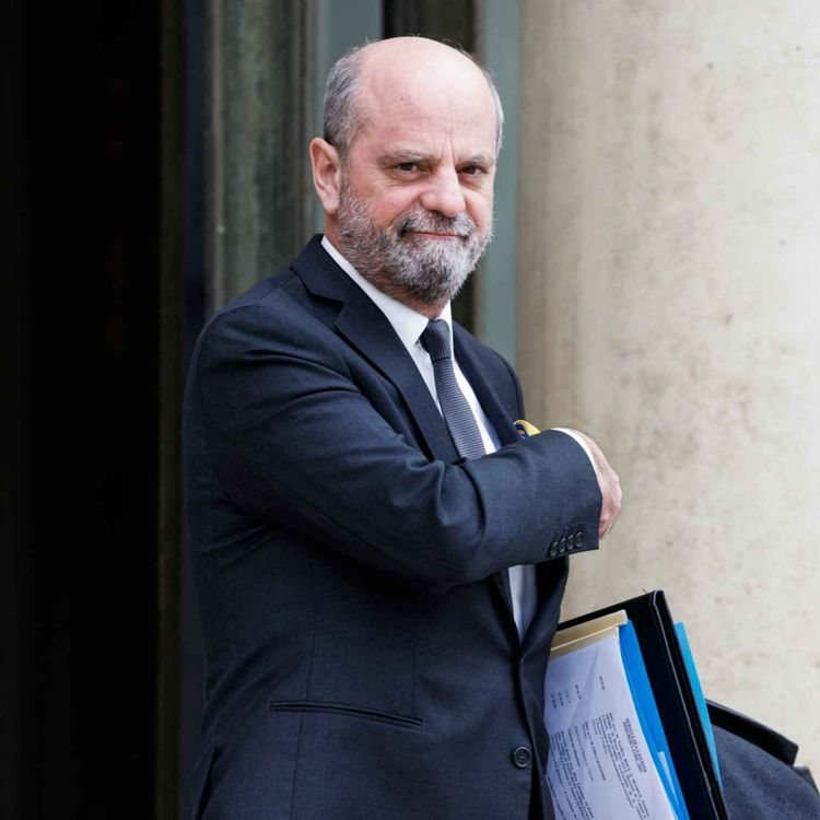 cover art for Jean-Michel Blanquer : la disgrâce d'un ex-chouchou de la Macronie