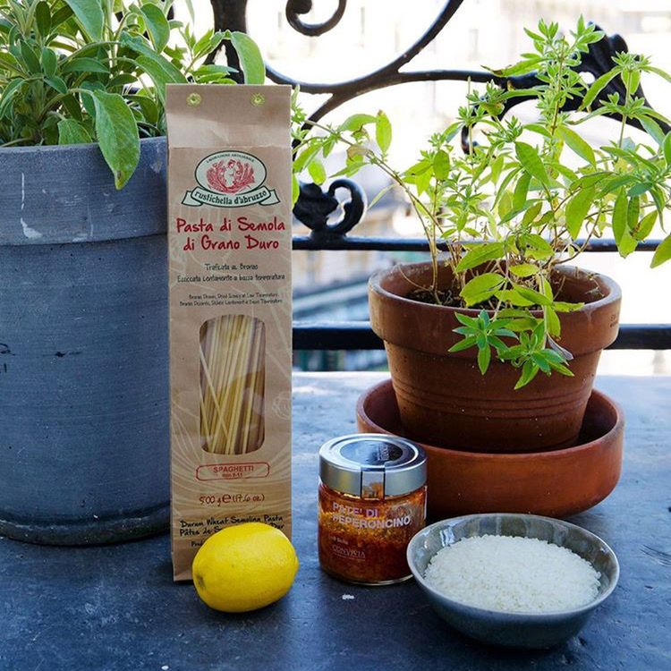 cover art for LES CONFINERIES#8 : Alexia Duchêne