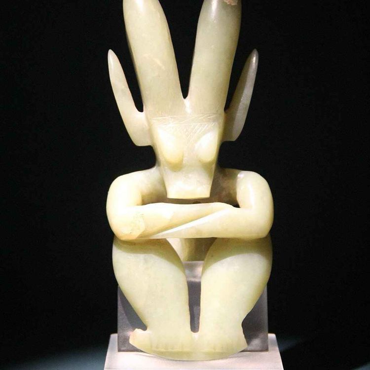 cover art for 141 Jade chino del neolítico