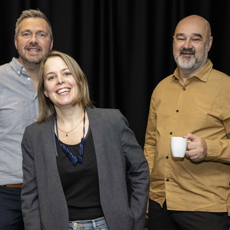 cover art for Bursdag-Smil, Giske-vaffel og FIFA-hat