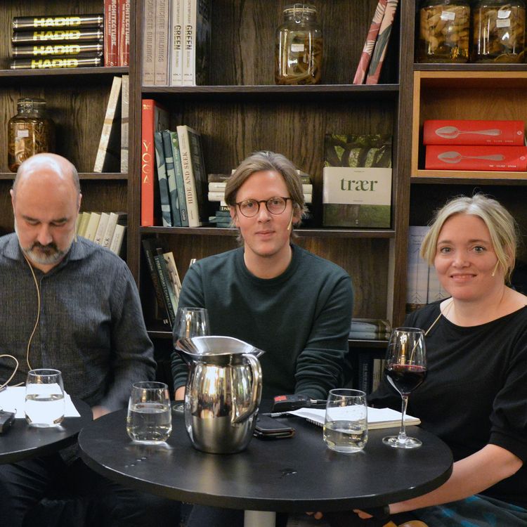 cover art for Live fra Litteraturhuset - med Mads Bones som gjest