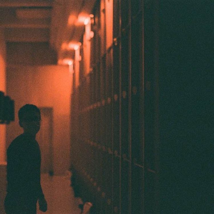 cover art for En grej till: Motståndet mot regeringens förslag om att fängsla 13-åringar & utvisningen av basketcoachen Eric 