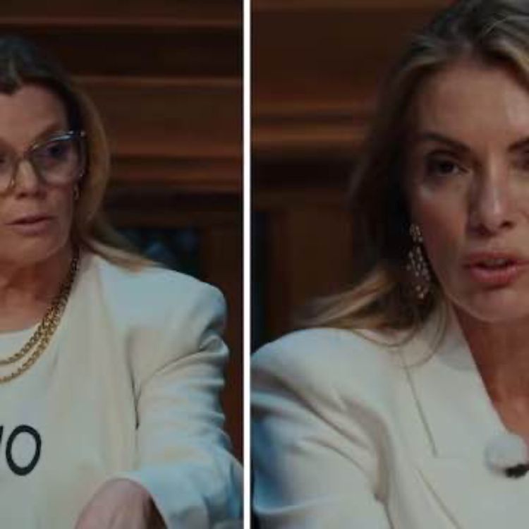 cover art for En grej till: Förrädarna s04e06 – "Jag ska läsa en bok om gruppdynamik och manipulation"