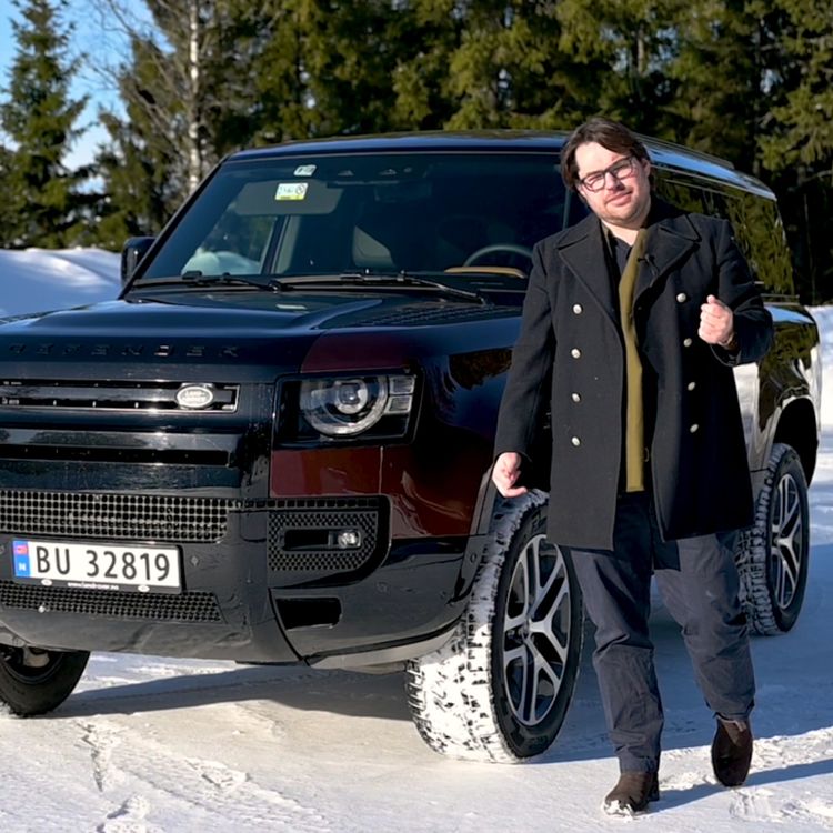 cover art for Bonus: Bak rattet i en ufyselig dyr Land Rover