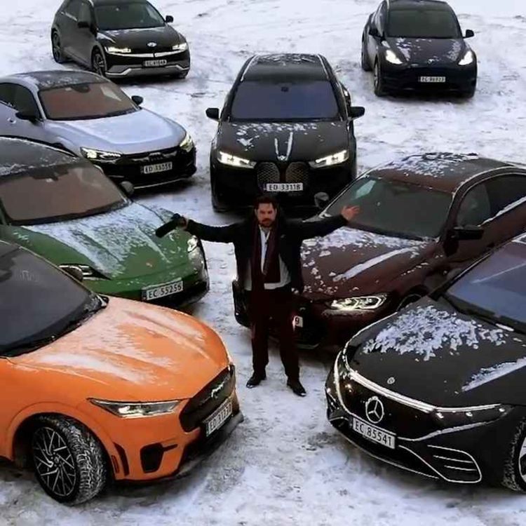 cover art for Håkon trer av