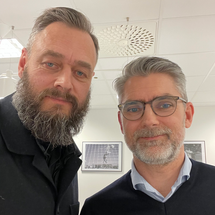 cover art for 302 - Niclas Carlnén