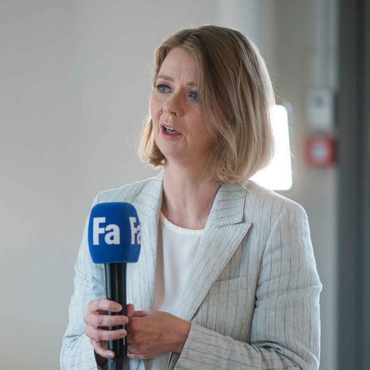 cover art for Sentralbanksjefen håper på lavtrykk