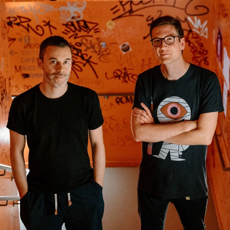 cover art for Construisez avec nous la suite de Sens Créatif ! 🎙️🎨🔥 (en répondant à un petit questionnaire)