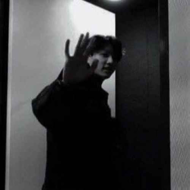 cover art for Decalcomania (Demo) - Jeon Jungkook