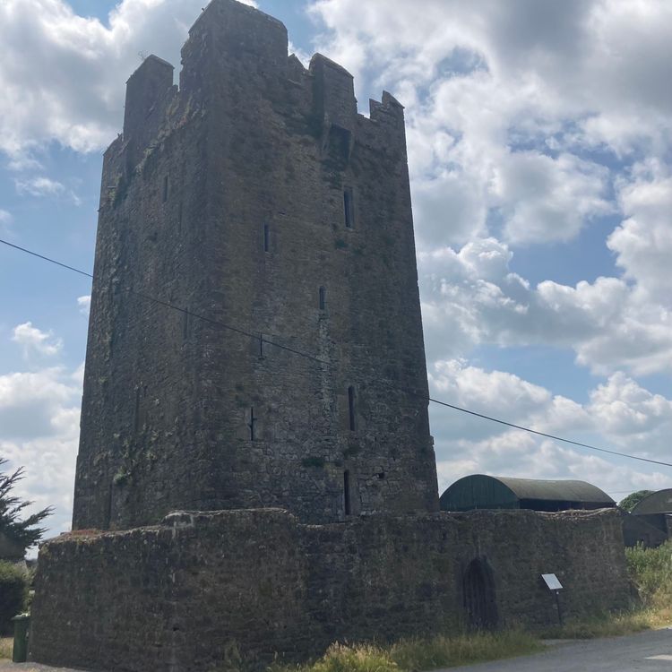 cover art for Sieges, Luxury and Servitude - A Day in a 500 Year Old Castle