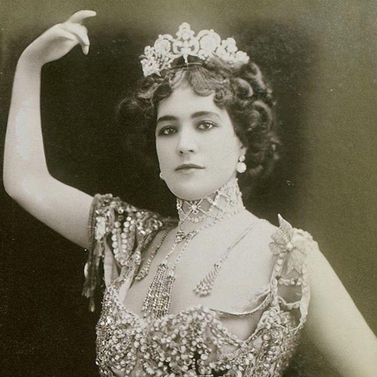 cover art for The Scandalous Life of Lola Montez