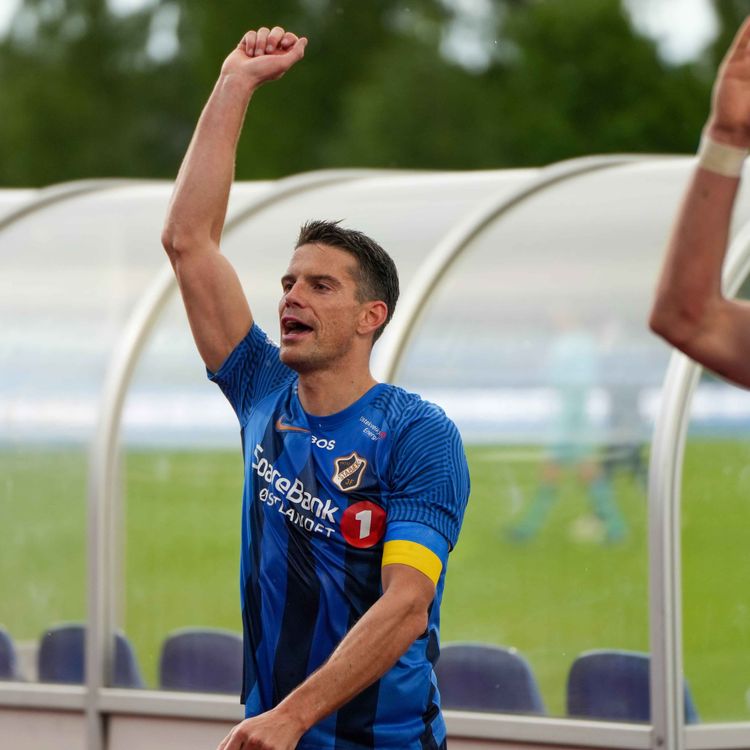 cover art for Simen Wangberg elsker livet på Bekkestua