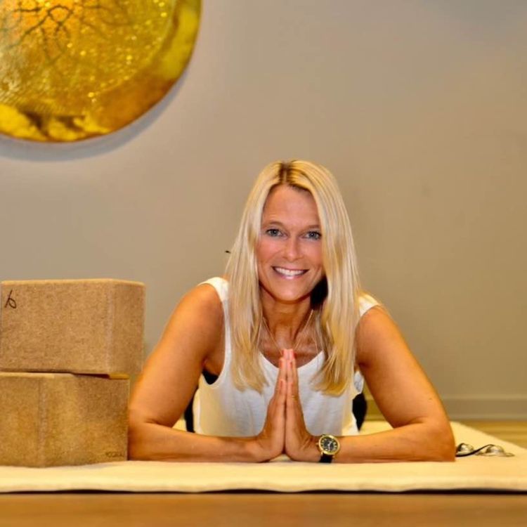 cover art for Carina Eriksson - Guidad avslappning - För bättre sömn - 16 min 