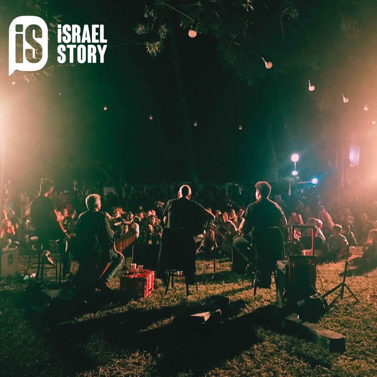 cover art for 104: Wartime Diaries - David Broza