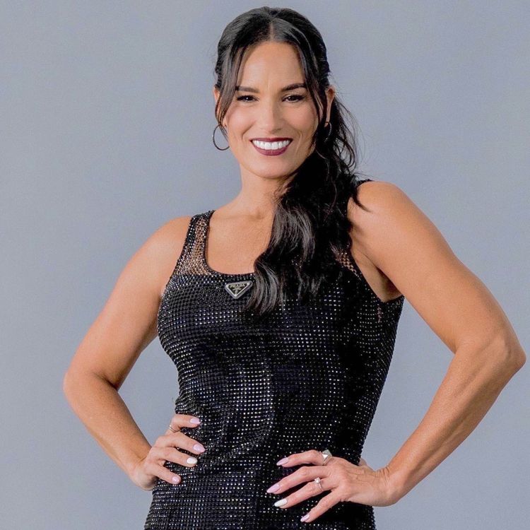 cover art for Heidi D’Amelio aka Coolest Mom In The World