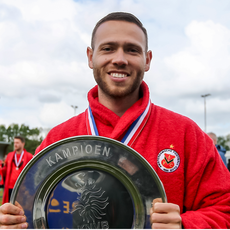 cover art for #12 Op wereldreis met voetballer Vincent Weijl