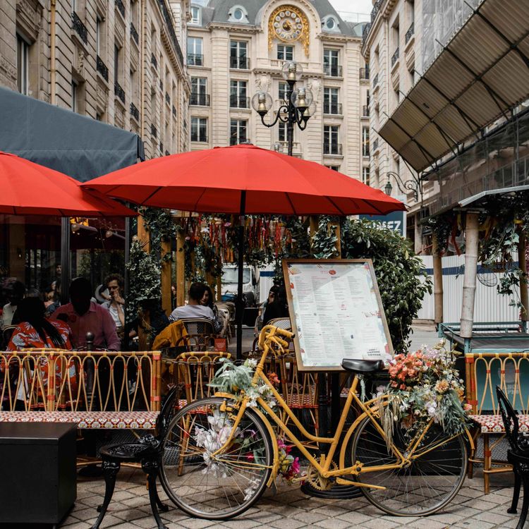 cover art for Vive La France! Jacques Pépin, Parisian Cakes and Bourguignon Burgers