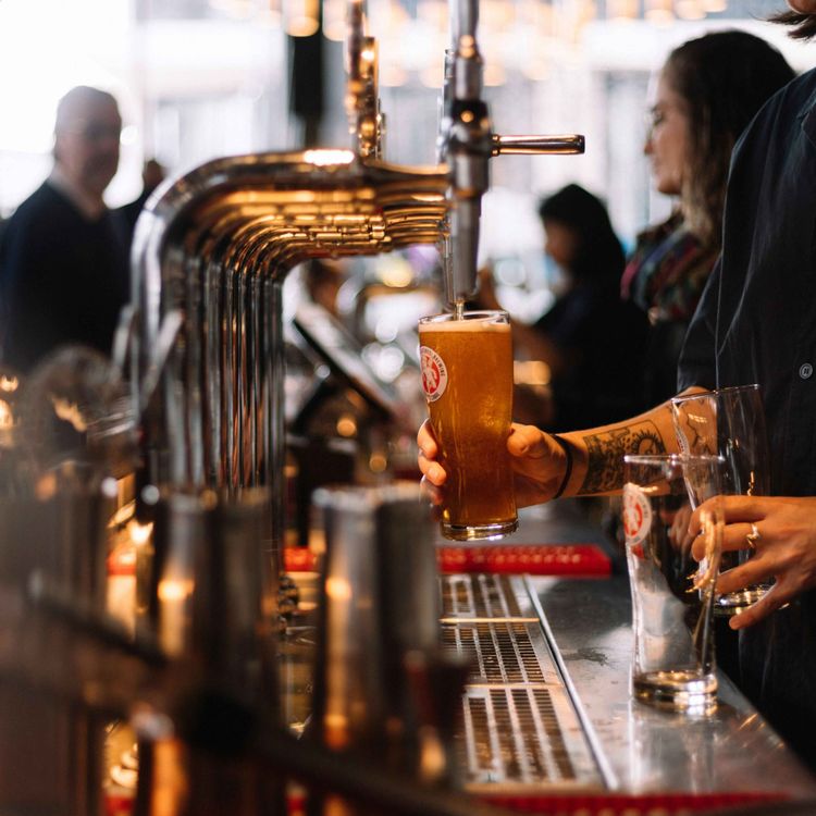 cover art for Should kids be allowed in pubs? 