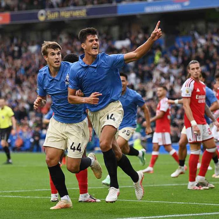 cover art for Man City go top after Arsenal pecked by the Seagulls!