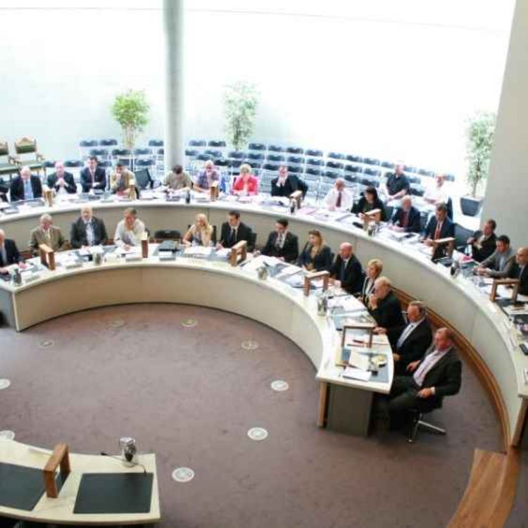 cover art for Total breakdown at meeting of Limerick Councillors and the Mayor this week