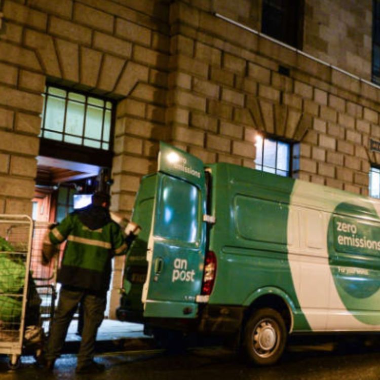 cover art for All you need to know about posting gifts to the US this Christmas