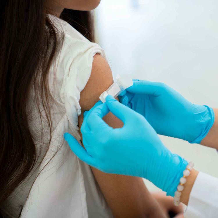 cover art for HSE Mid West advice on Flu and RSV