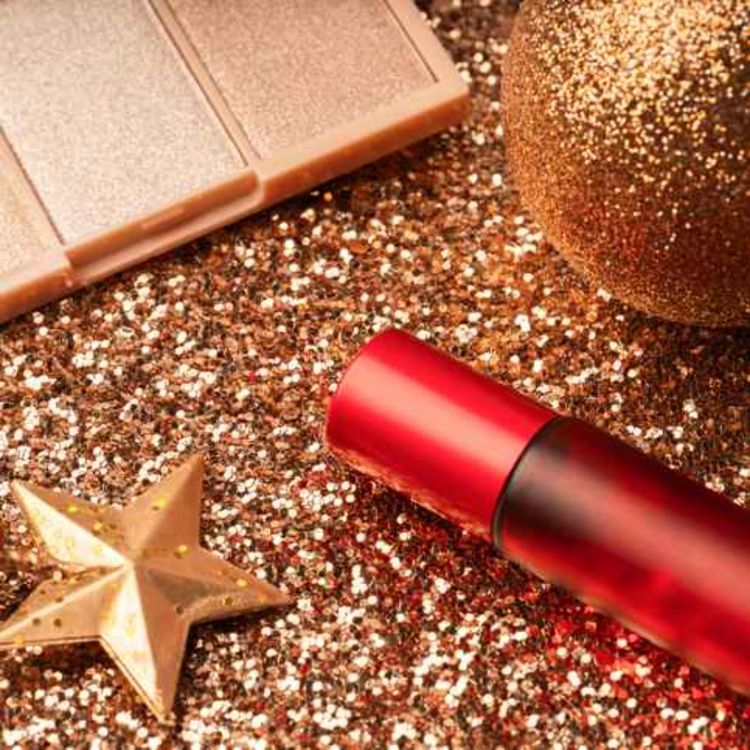 cover art for Limerick based make up artist on the Christmas looks