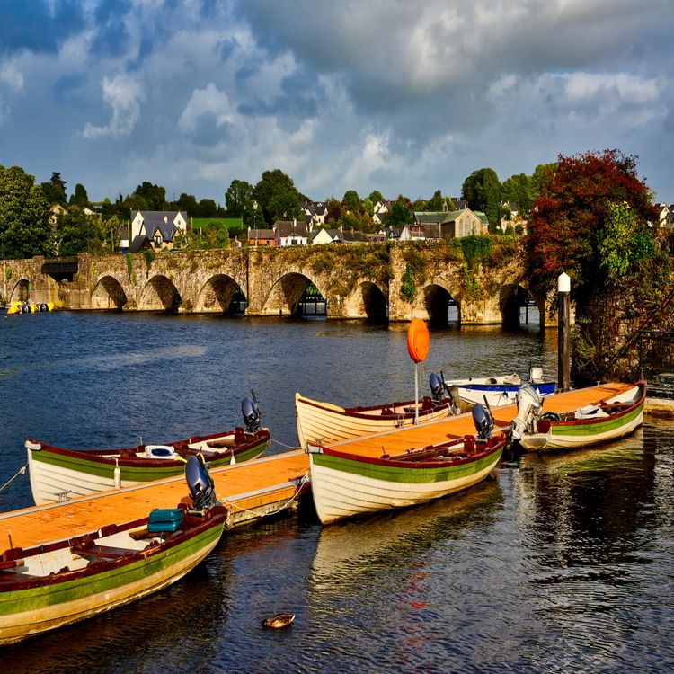 cover art for A Limerick man is paddling the length of the River Shannon for Parkinsons