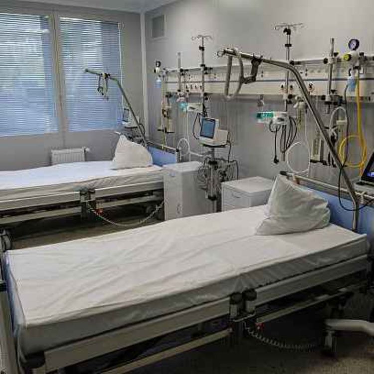 cover art for Maurice Quinlivan on overcrowding in hospitals following the October bank holiday weekend 