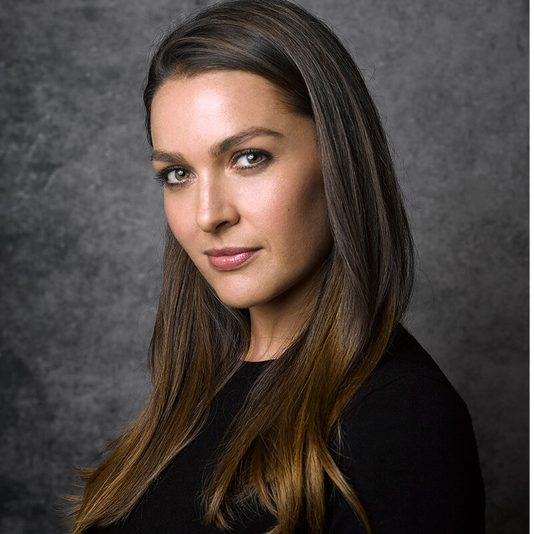 cover art for Hollyoaks Holidays: Anna Passey talks Sienna, sisters and seasonal drama