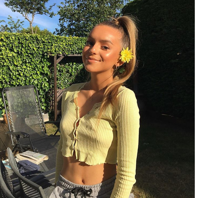 cover art for Aisli Moran on Little Mix and living her best life!