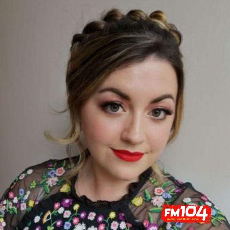 cover art for Valerie Loftus on the Unfluencer