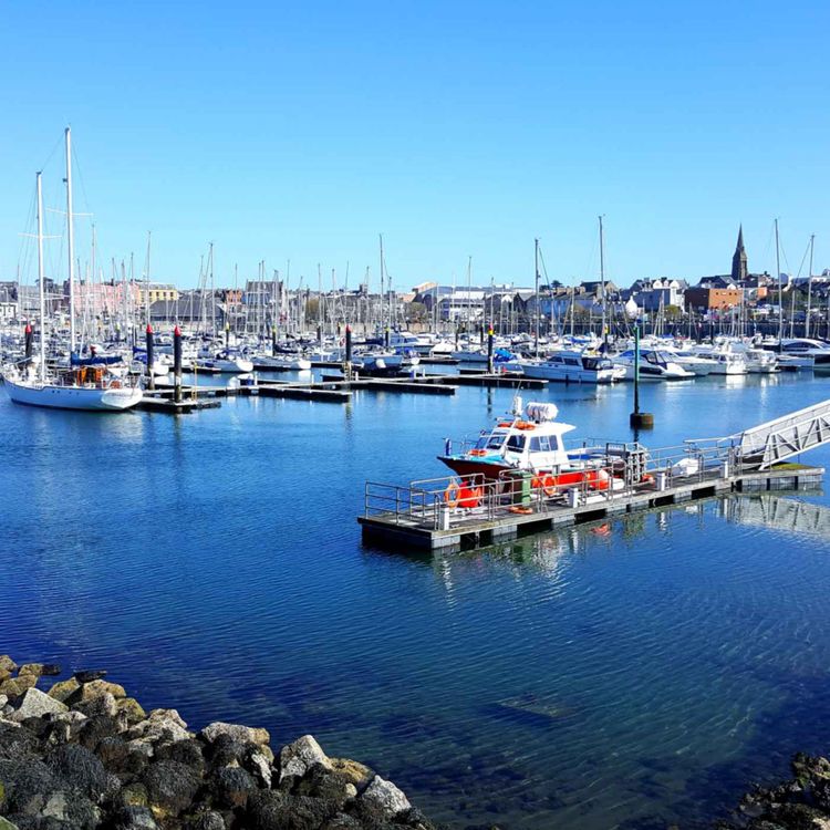 cover art for 4894: LISTEN¦ 'We can't have any more delays, it's critical to the future of Bangor' UUP councillor Carl McClean tells Frank progress on redeveloping Bangor seafront is overdue, after a one year hold-up in granting permission