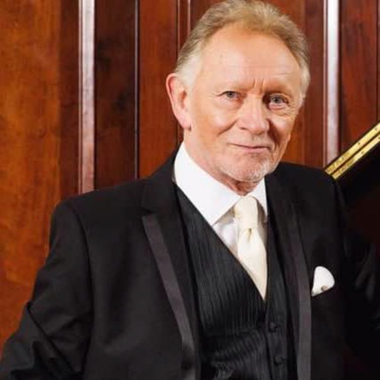 cover art for 4899: LISTEN: 'Excited, flattered and honoured' - multi-platinum selling music legend Phil Coulter tells @U105radio how it feels to be awarded the freedom of his home city, Derry