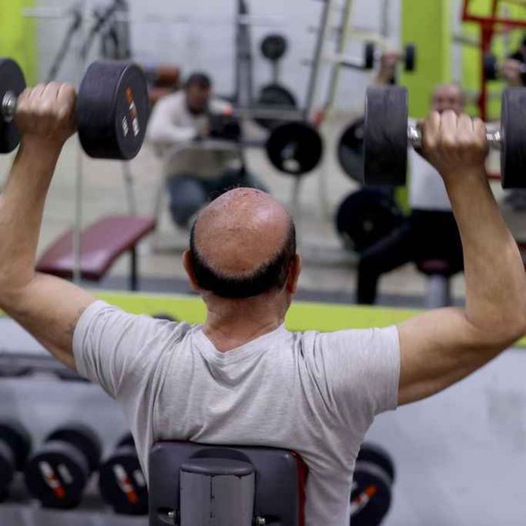 cover art for 4920: LISTEN¦ Strength training isn't just for athletes and bodybuilders, Dr Jonny Bloomfield tells Frank why we should all be doing it 