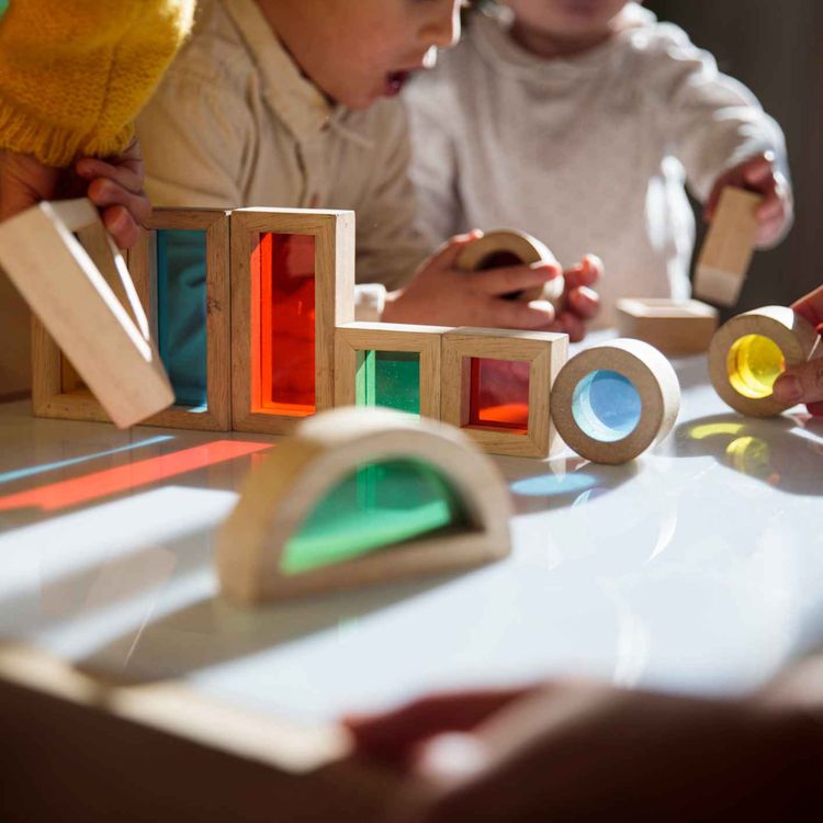 cover art for 4928: LISTEN¦ Should we prioritise public spending to make childcare accessible and affordable? Frank spoke to Aoife Hamilton from Employers for Childcare, MLA Connie Egan and Prof Deirdre Heenan