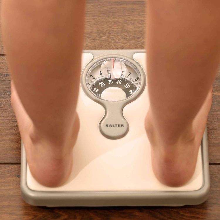 cover art for 4935: LISTEN¦ Critics of NHS plans to offer weight-loss jabs for obese patients say it's 'nanny statism' - are they right? Frank got the thoughts of Kim Kelly
