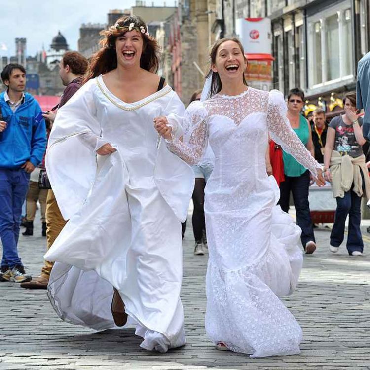 cover art for 4938: LISTEN¦ The evolution of the wedding speech? Frank talks to Helen McClements about the growing number of brides breaking with tradition
