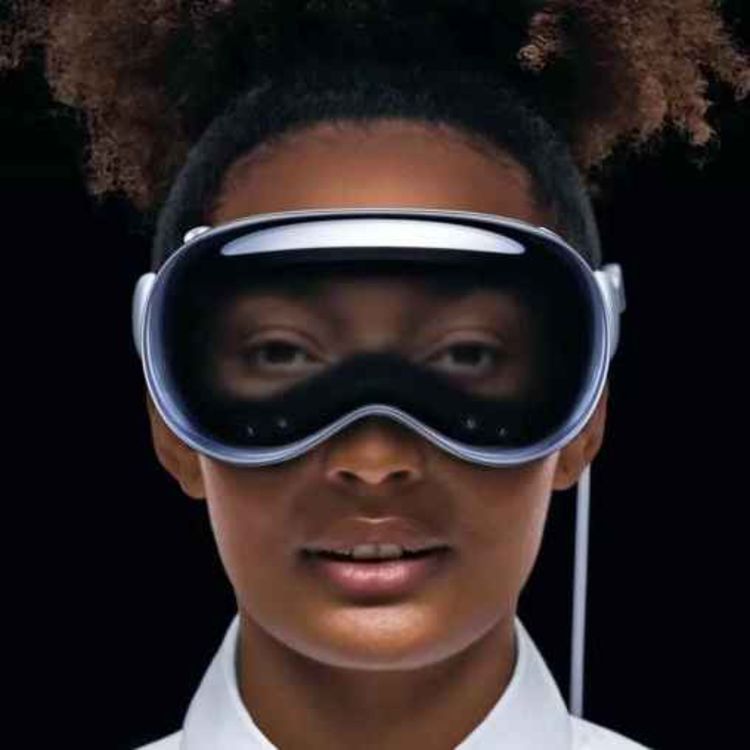 cover art for 4944: LISTEN¦ Apple has launched its 'most advanced device ever' - which promises to 'seamlessly' blend the real and digital worlds...but would you pay nearly £3,000 for it? John spoke to tech expert Wayne Denner