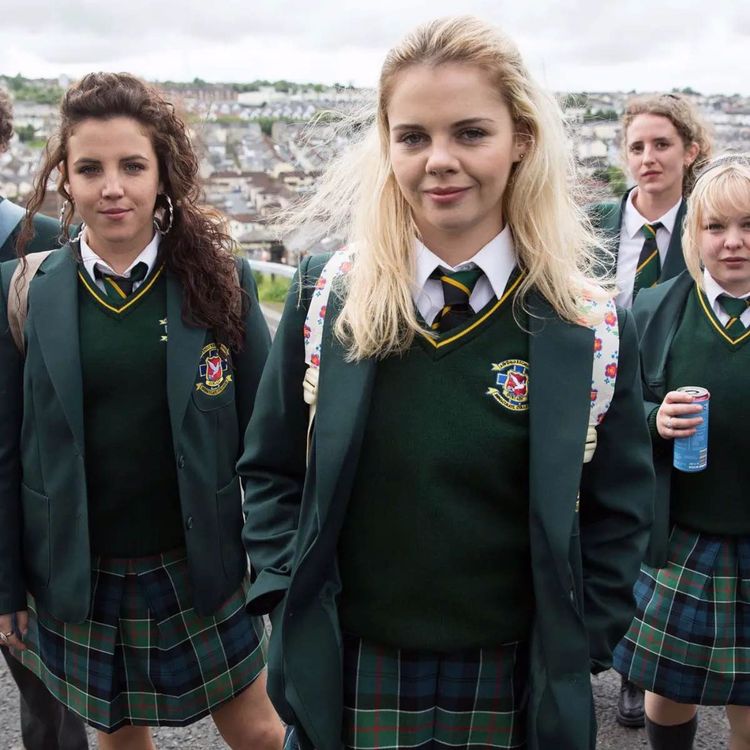 cover art for 4957: LISTEN: Derry Girls and the King's Christmas Speech were the big winners, but overall fewer of us are watching live TV. James Stinson from Ofcom talked to Frank about TV trends