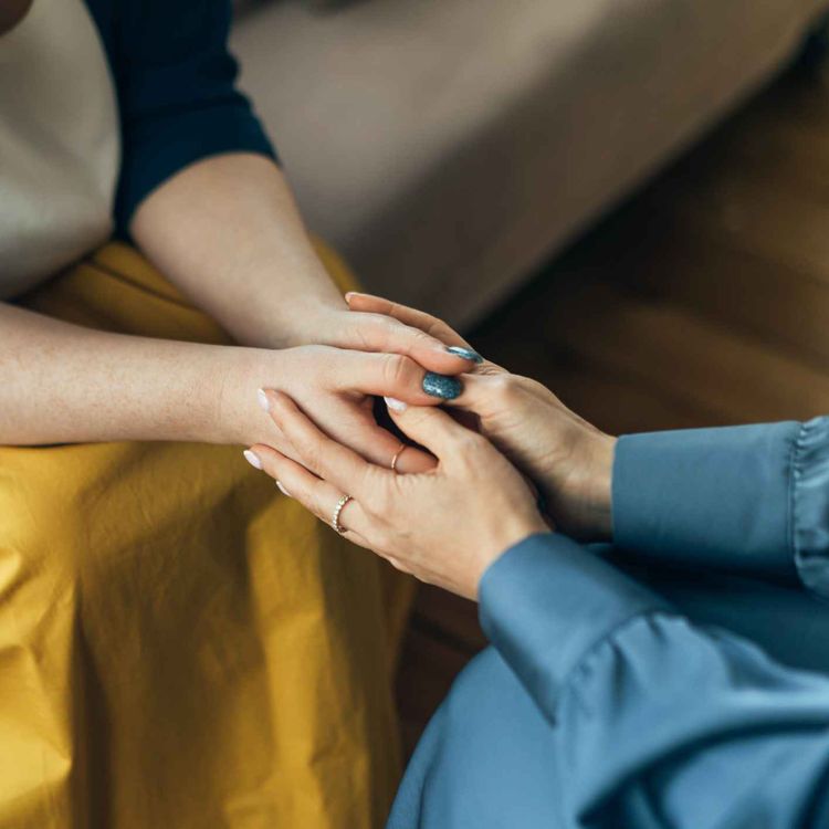 cover art for 4991: LISTEN¦ What's the best relationship advice you've ever been given? Did you listen? Frank chatted to Helen McClements, from the Sour Wee Blog