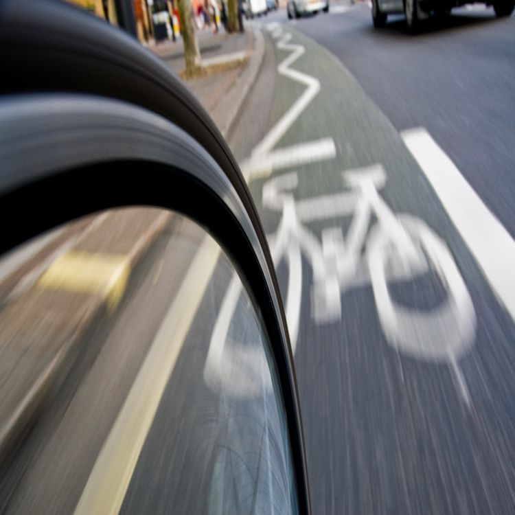 cover art for 5003: LISTEN¦ Will the car always be king? Money for an 'active travel' scheme is now being used to fix pot-holes, because there wasn't enough uptake. Should more be done to encourage walking and cycling? John talked to Cllr Séamas de Faoite