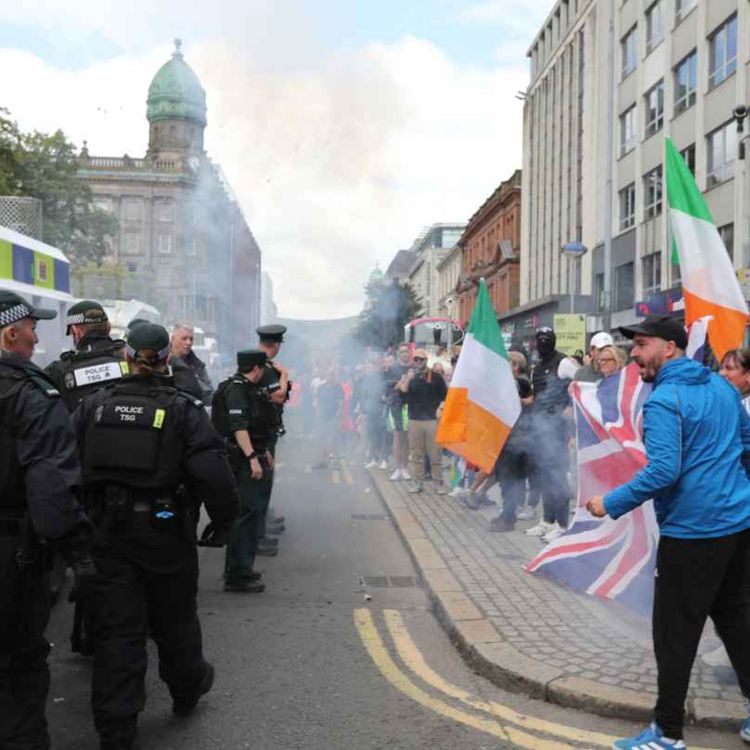 cover art for 5073: LISTEN¦ Police are treating attacks on Belfast businesses at the weekend as hate crimes. What was behind the disorder? Frank spoke to journalist Amanda Ferguson, SDLP MLA Matthew O'Toole, GB News reporter Dougie Beattie and took calls from listeners
