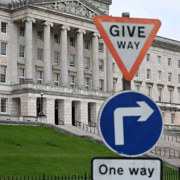 cover art for 5172: LISTEN¦ MLAs are to have their say on post-Brexit trading arrangements. Why is no cross-community consent required for such a significant vote? Why is the DUP opposing the status quo? Frank spoke to the SDLP's Matthew O'Toole and TUV's Jim Allister